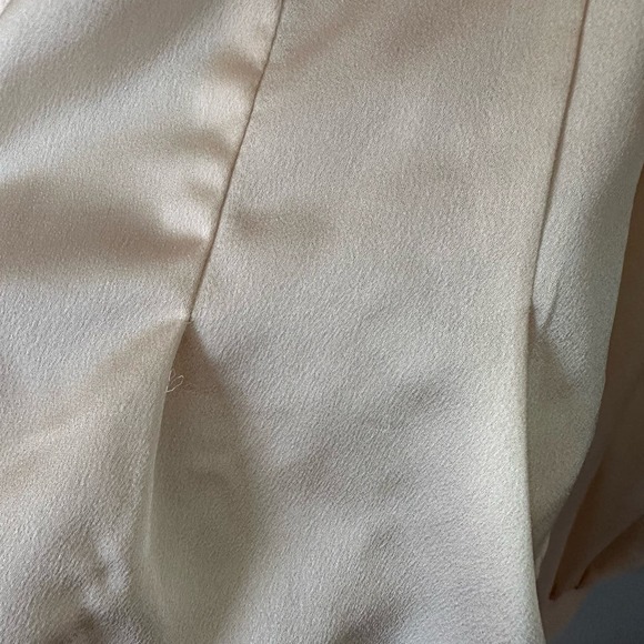 Forever 21 V Neck Puff Sleeve Silky Top Size 2X - Picture 6 of 8